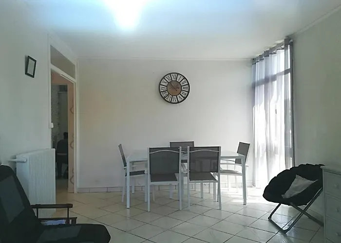 Bourg T3 En Centre 公寓 *